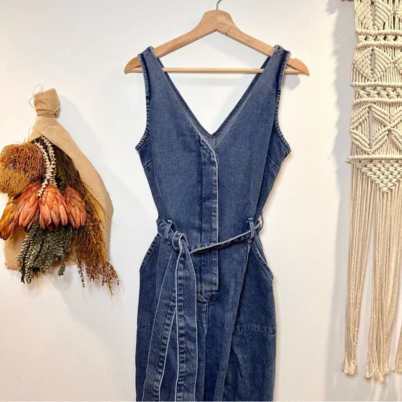 ASOS DESIGN Denim V Neck Jumpsuit Size 8 - Picture 6 of 9